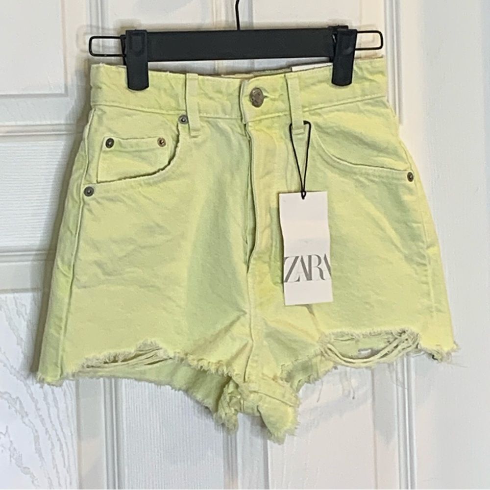 Zara Women's Yellow Denim Shorts High Rise Size 0 - Picture 3 of 12